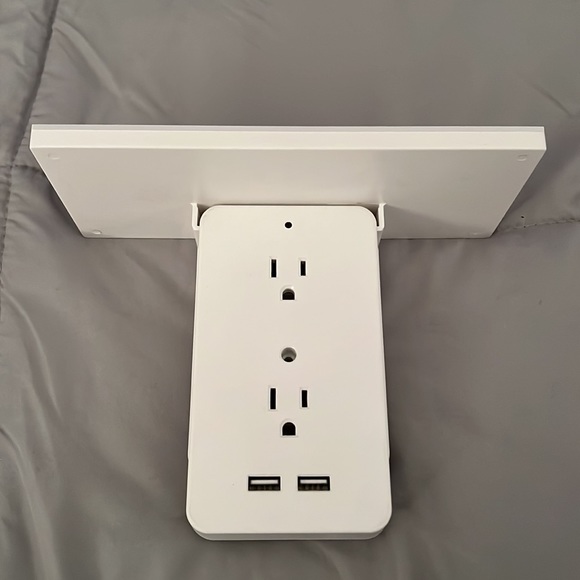 Socket Shelf 8-Port Surge Protector - Picture 8 of 12